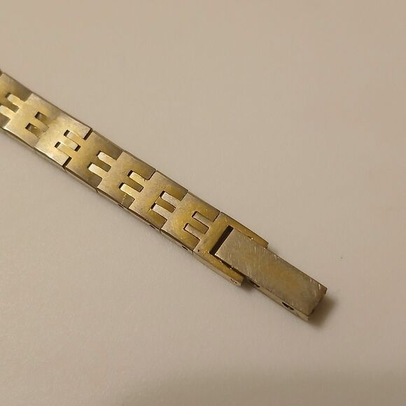 Vintage Jules Jurgensen Women\'s Gold Tone Mechanical Wristwatch France Est 1740 main image 11